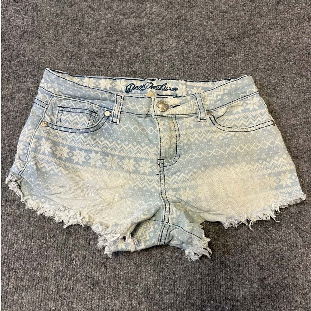 Dollhouse Shorts Womens Size 8 Blue Snowflake Fair Isle Denim Cut Off Frayed